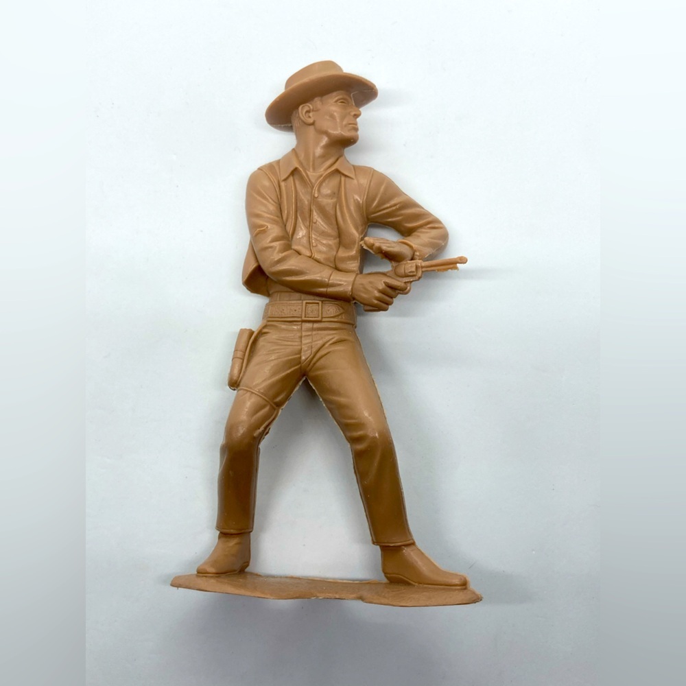 Vtg 60s Louis Marx Toy Co Plastimarx Cowboy w Gun Beige Plastic Figure 5.5”